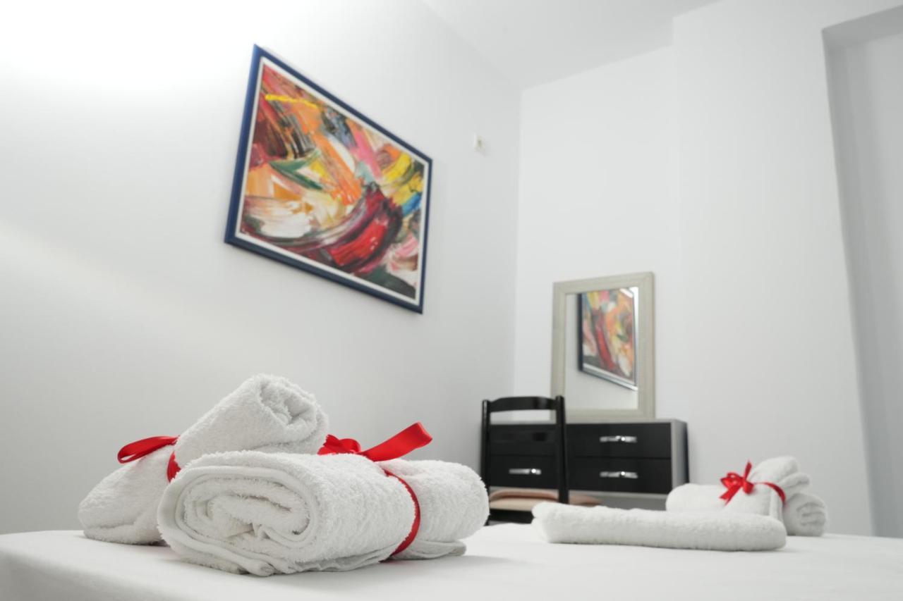 Merry'S Apartment Dıraç Dış mekan fotoğraf